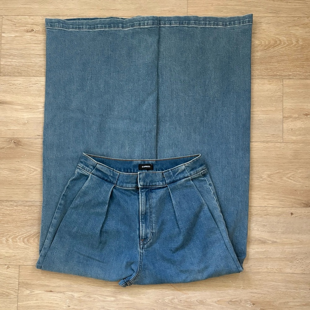 EXPRESS High Waisted Wide Leg Blue Denim Jeans Size 6S